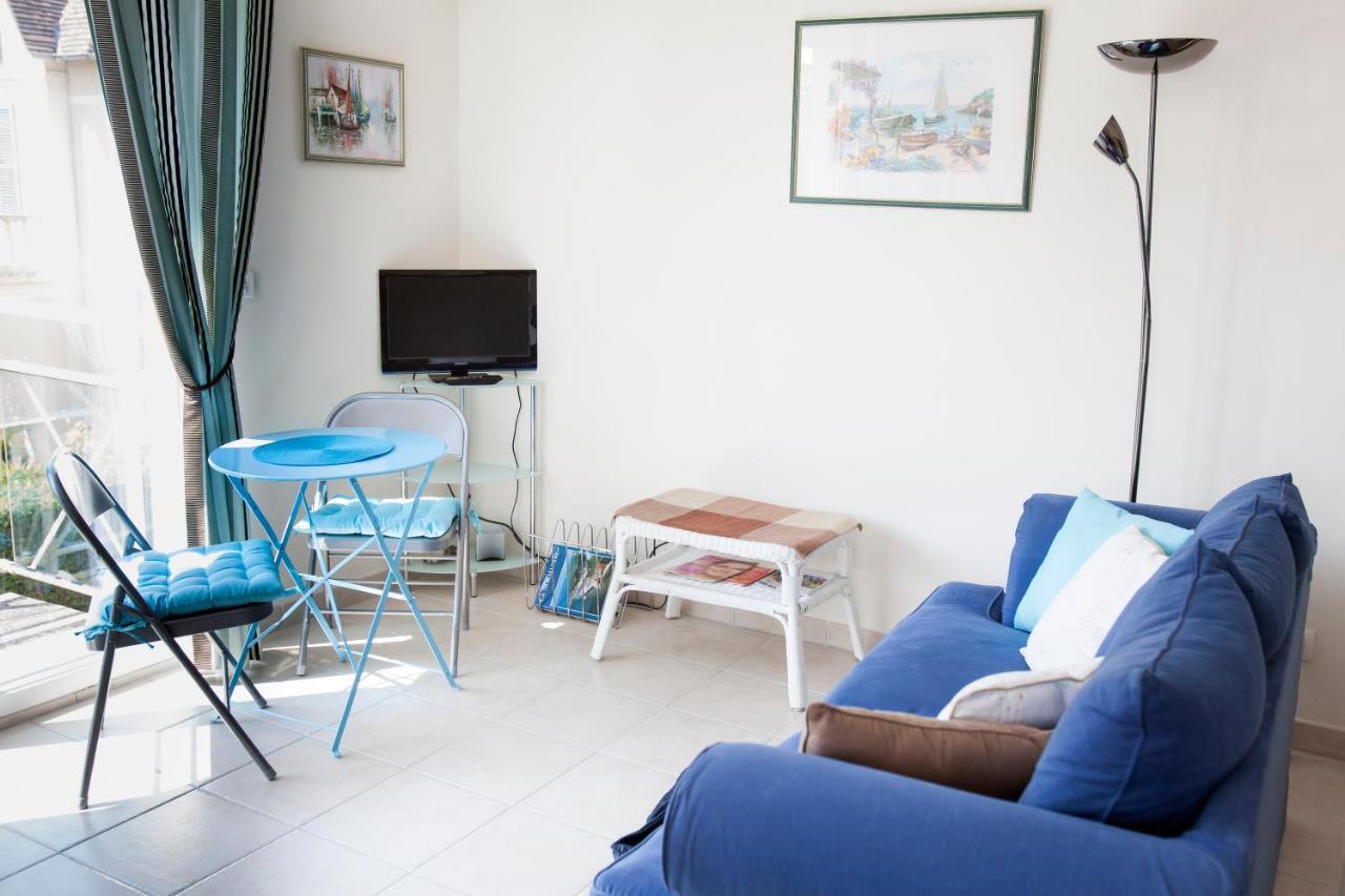 Appart Residence Proche Plage Avec Piscine Et Parking Couvert Prive Merville-Franceville-Plage Exteriör bild